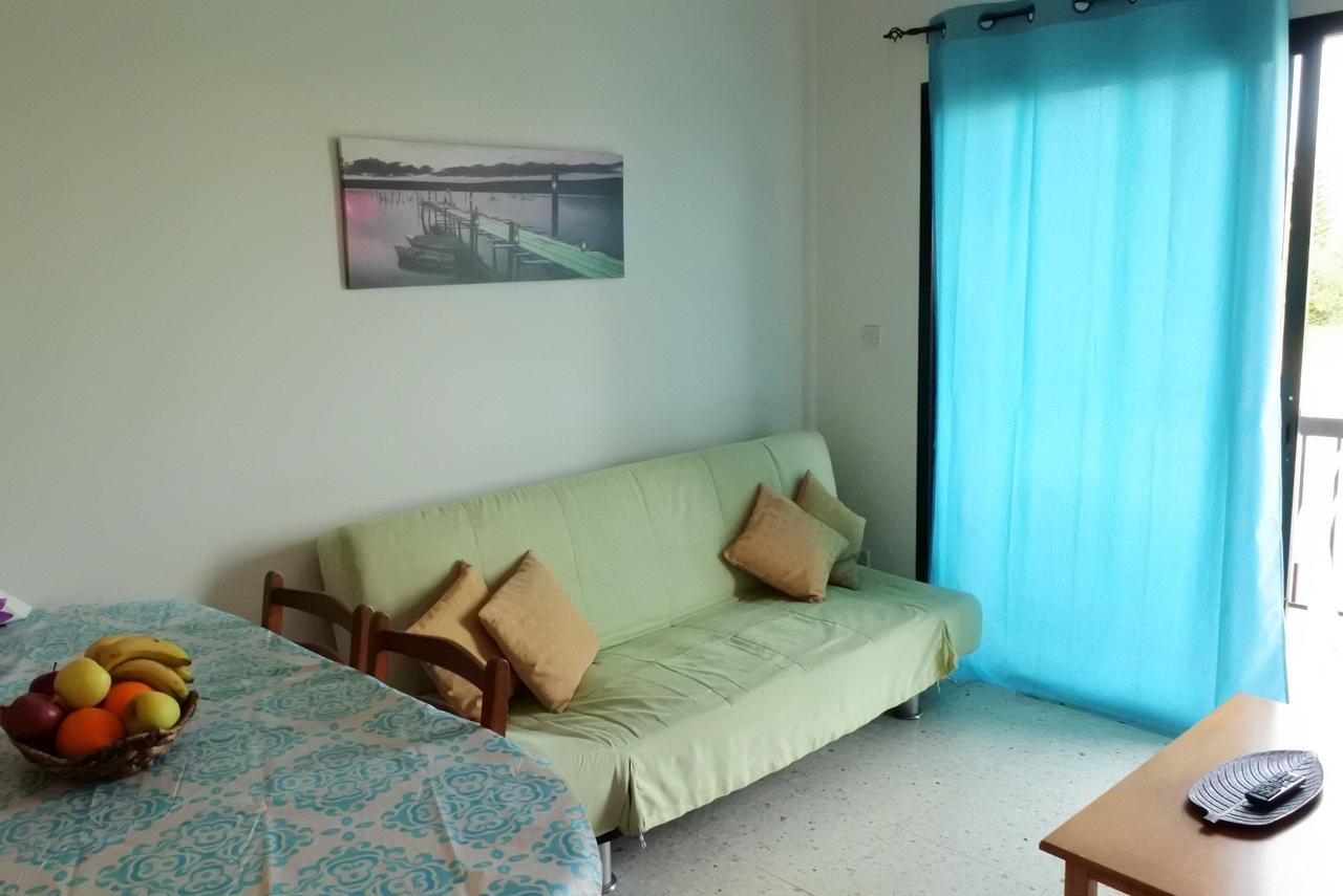 Kissonerga Beach Apartment بافوس المظهر الخارجي الصورة